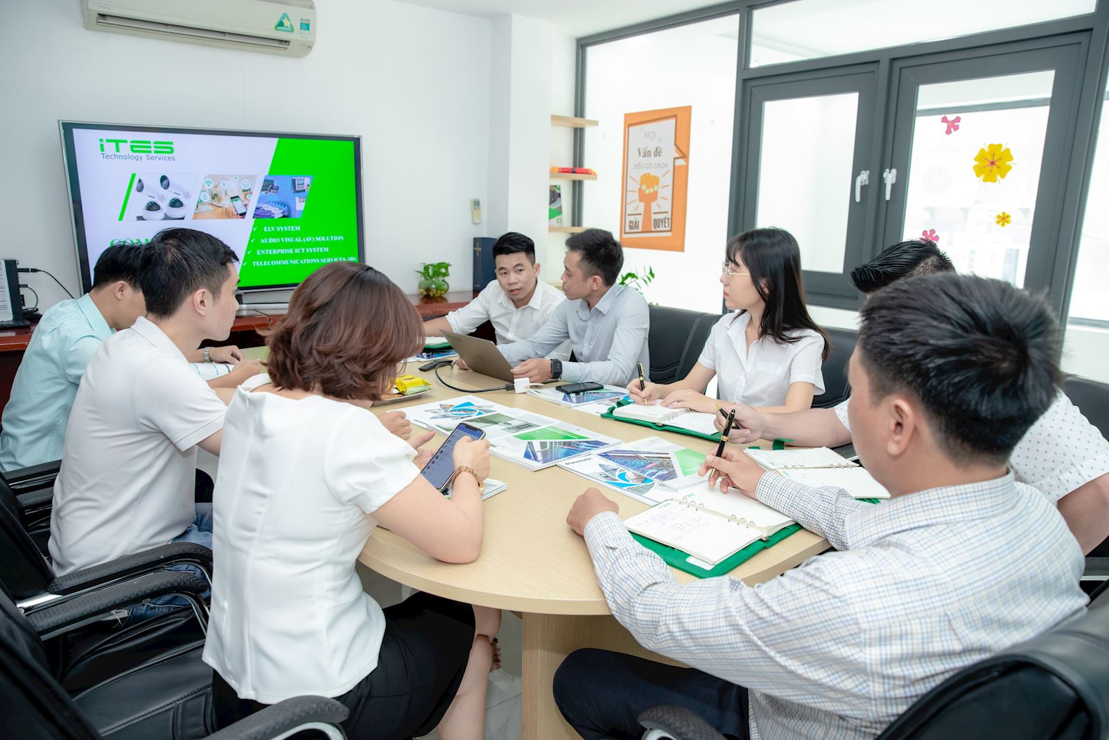 toi-tu-hao-la-thanh-vien-dai-gia-dinh-ites
